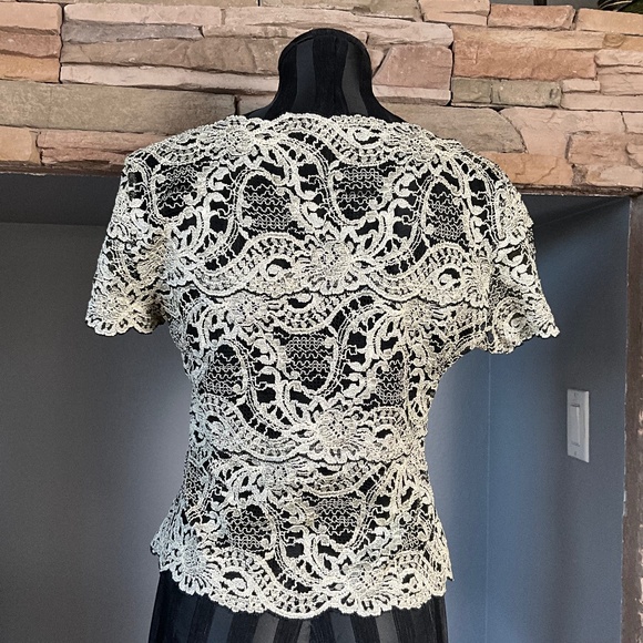 Kay Celine NYE Party Stretch Mesh Lace Top Floral Holiday Event Black Cream L - Picture 6 of 10